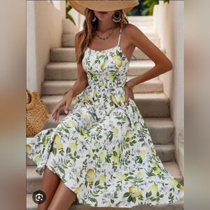 NWOT Lemon Floral Smocked Waist Midi Dress, Large